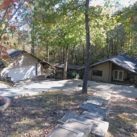 L@@K Resort Living on 2 Wooded Acres. Amazing!! Outdoor Fun! Hot Springs