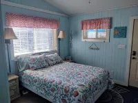 Charming Pet Friendly Cottage 1) in Downtown Port St Joe