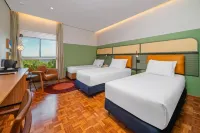 Almenat Embu Das Artes, Tapestry Collection by Hilton Hotels near Assembléia de Deus Ministério do Belém
