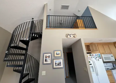 Heron Landing:  Escape to Lake Mayo.Private cove, where nature abounds!