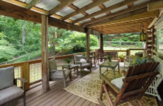 Spacious Cabin in Pisgah Forest.