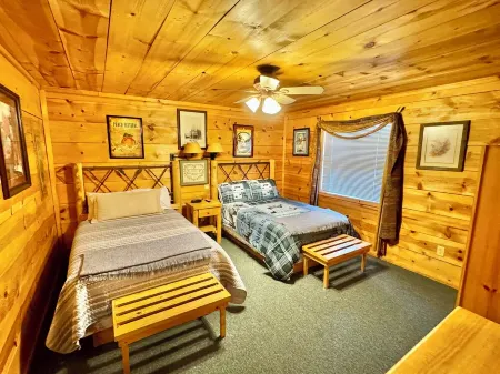 The Woodshed Cabin #304 Отели в г. Маунтин-Вью