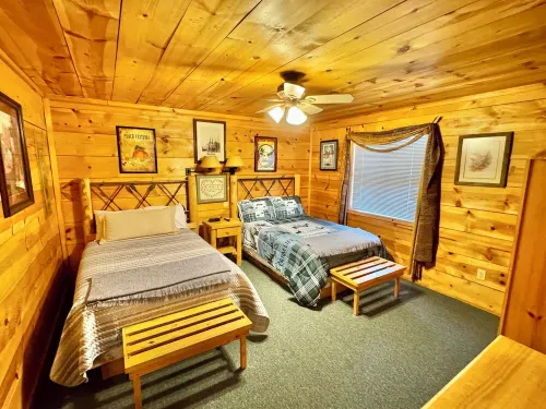 The Woodshed Cabin #304