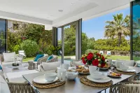 All About Villa Gladiolo