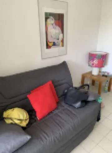 T2 Bord de mer Résidence Privée Parking , Grand Jardin .plage 6mns à Pied Hotels in Saint-Cyr-sur-Mer