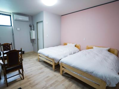 本館レギュラー、バス付きツイン GOOD OLD HOTELの写真