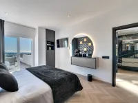 All About Villa Estrella de Oro Hotels in Benahavis