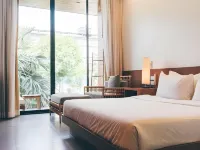 Tri-Shawa Resort