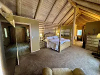 Log Home, Stunning Views, Smart Tech Galore & Hot Tub on 23 Acres