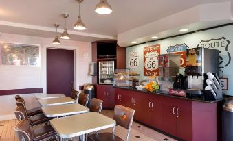 Kings House Motor Hotel