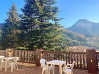 Auberge de jeunesse HI Valdeblore - Le Chalet Hôtels à : Saint-Martin-Vésubie