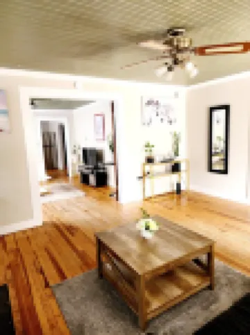 House on Avenue near Lenoir Rhyne University College