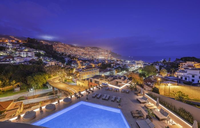 The Views Baia - Adults Only