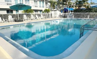 Lantern Inn & Suites - Sarasota