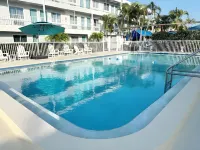 Lantern Inn & Suites - Sarasota Hotels in Whitfield