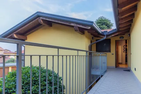 INTERIOR 13 - Coffee, Wifi & 15 min to MXP - Cozy Apt with all the comforts Отели в г. Сомма-Ломбардо