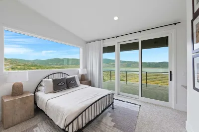 *NEW* Luxury 5 Bd Jordanelle & Deer Valley Views.