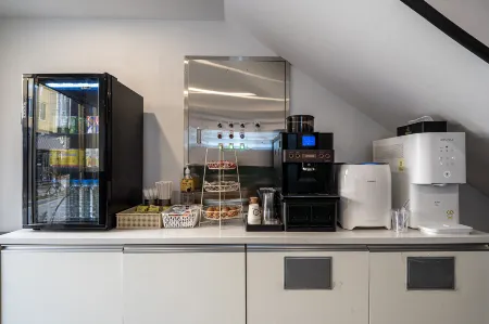 Gongju Lisena Hotel Отели в г. Конджу