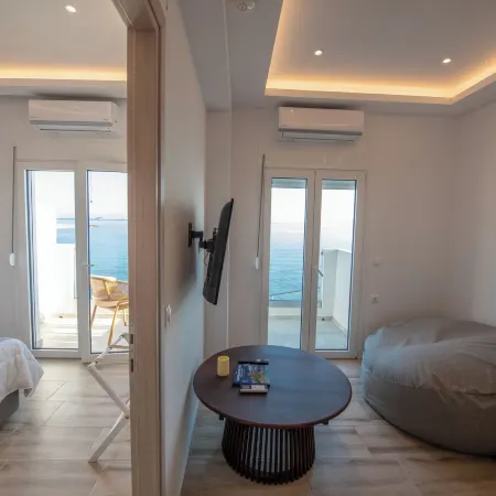 Flisvos Beachfront Apartments