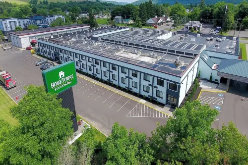 HomeTowne Studios by Red Roof & Conference Center Cortland