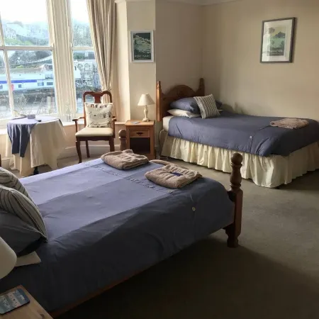 Bridgeside Guest House