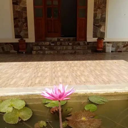 The Crown Hotel Dambulla