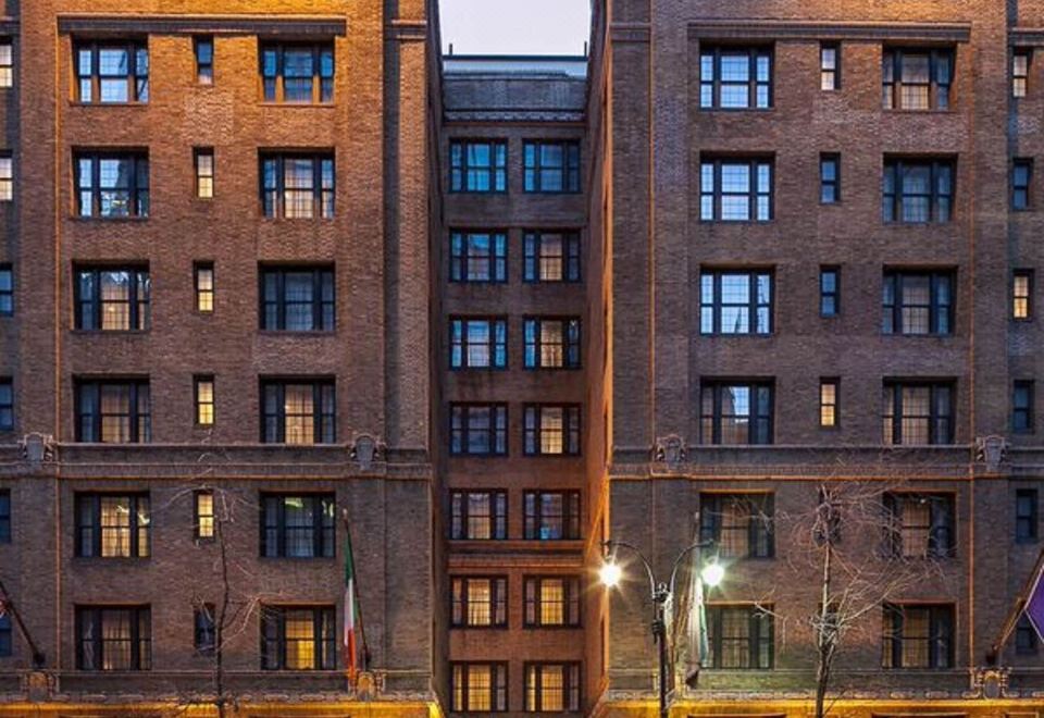 Fitzpatrick Grand Central HotelOver view