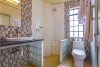 Sirville Lake Elementaita Lodge Hotels in Гилджил