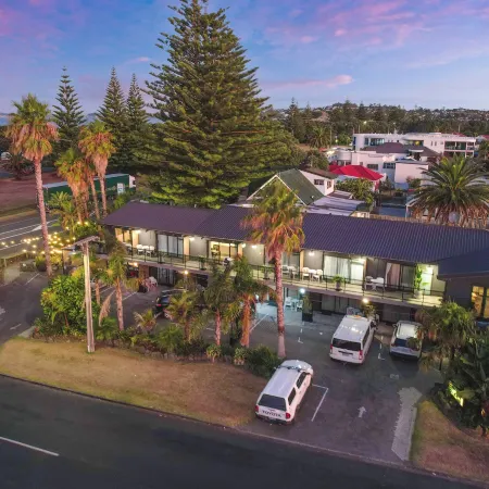 Orewa Beachcomber