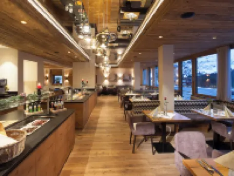 Alpine Lifestyle Berghotel Madlener Hotels in Damuls