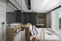 5-Star Villa Calma II with Heated Pool & Jacuzzi Oasis
