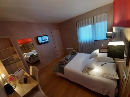 Le Clos du Bois Joli Отели в г. Порсьё-Амбланьё