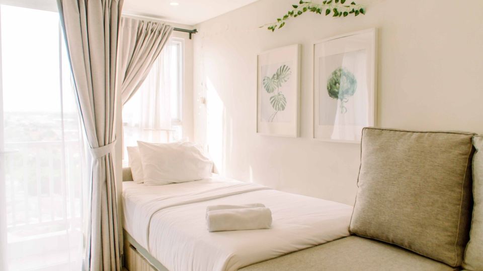 Simple and Cozy Living Studio Room at Poris 88 Apartment