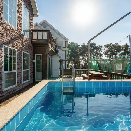 Daebudo Olive Poolvilla Pension