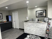 Maple Tree Inn Hotels in Laclede County