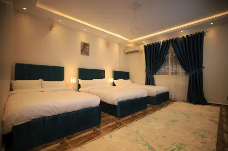 Happy Day Pyramids View Hotel