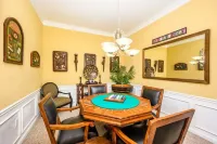 Tropical Lakeview Condo w. Vegas Game Room - 1014