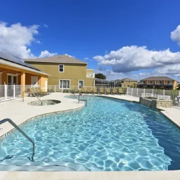 Beautiful 3-Bed Villa 10 Minutes from Disney-17440 Serenity Resort Townhouse