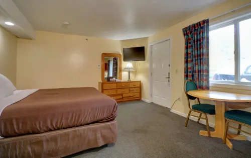 Brookside Inn & Cottages