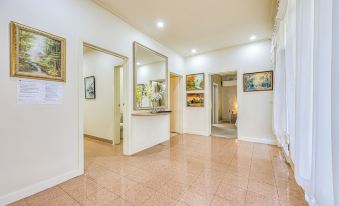 StayAU Spacious 6BR McKinnon Pool Home