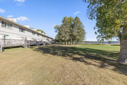 North Beach Resort Hotels in Arago