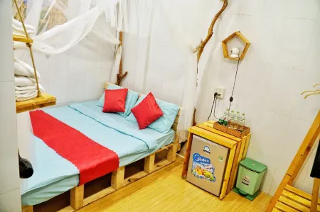 Sunny Hostel Отели в г. Кан То