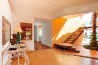 Tanusas Retreat & Spa Hotel a Puerto Cayo
