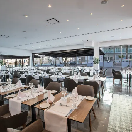 The Blue Ivy Hotel & Suites