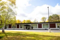 Menominee River Extended Stay Hotel Hotel a Marinette