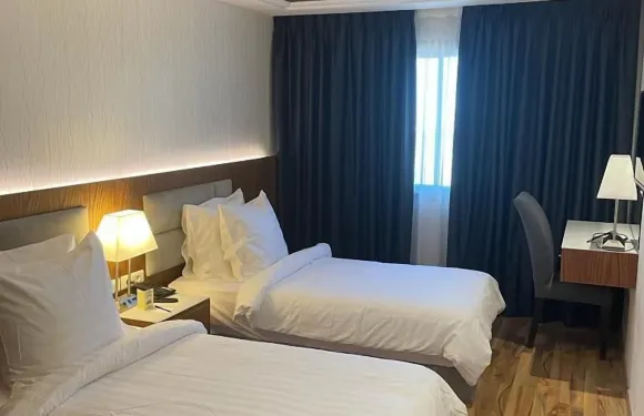 海爾南謝爾酒店