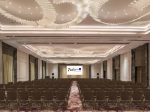 Radisson Blu Hotel & Spa, Nashik Hotels in Nashik