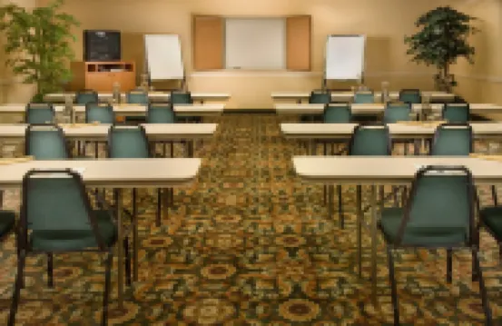 伊麗莎白海濱套房酒店-阿桑德連鎖酒店 紐波特酒店