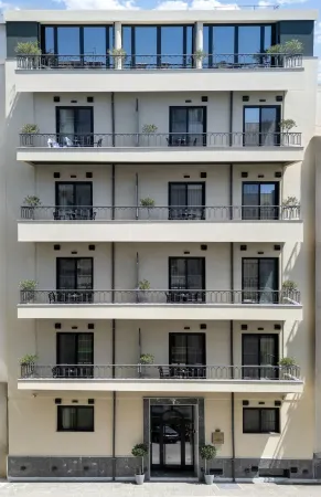 Evripidou 7 - Kalamata Mediterranean Suites Отели в г. Messini