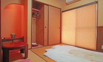 Family Ryokan Kawakyu with Showa Retro, Private Hot Spring - Housity